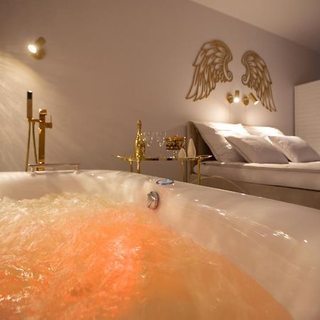 Apartament Gold Sauna&Jacuzzi Kolobřeh Exteriér fotografie