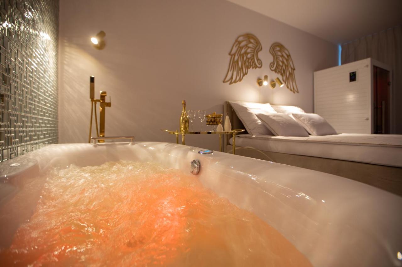 Apartament Gold Sauna&Jacuzzi Kolobřeh Exteriér fotografie